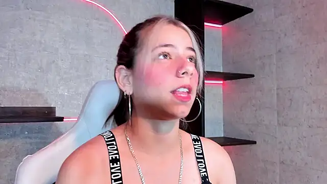 ArtemisaBlake online show from January 13, 9:20 pm