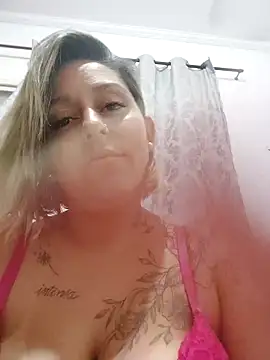 Snapshot of baixinhaloira chatting on December 22, 5:53 pm baixinhaloira online show from December 22, 5:53 pm