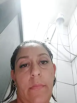 Snapshot of baixinhaloira chatting on February 20, 2:29 am baixinhaloira online show from February 20, 2:29 am