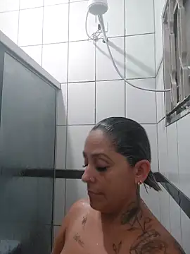 Snapshot of baixinhaloira chatting on February 27, 2:10 am baixinhaloira online show from February 27, 2:10 am