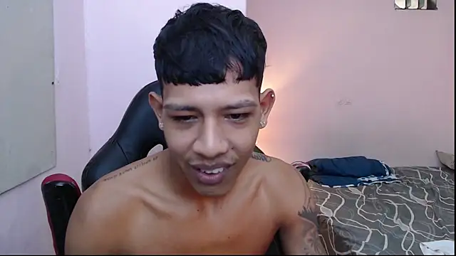 Snapshot of mr_stiven_ chatting on January 4, 5:16 am mr stiven  online show from January 4, 5:16 am