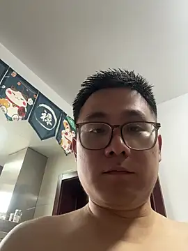 866532 online show from May 28, 9:06 am