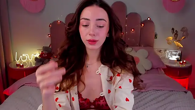 ElsaYoung online show from February 15, 8:33 pm