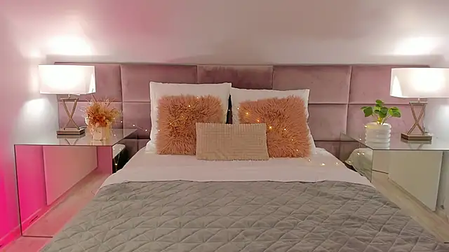 ElsaYoung online show from March 12, 8:52 pm