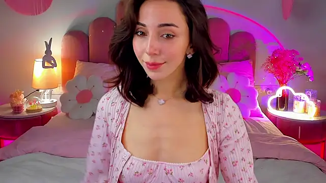 ElsaYoung online show from October 19, 7:25 pm