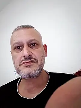 Snapshot of Husoban chatting on January 8, 8:05 am Husoban online show from January 8, 8:05 am