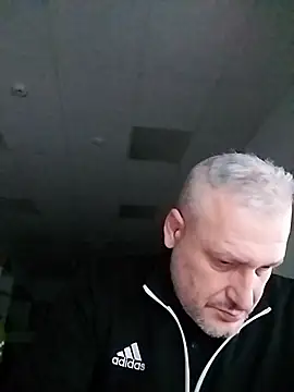 Snapshot of Husoban chatting on January 9, 6:21 pm Husoban online show from January 9, 6:21 pm