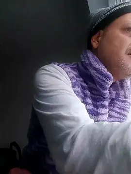 Snapshot of Husoban chatting on January 12, 12:10 pm Husoban online show from January 12, 12:10 pm