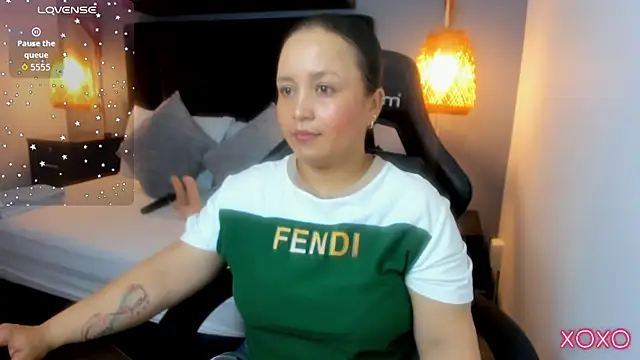 Snapshot of linda_rios_ chatting on May 20, 8:59 pm linda rios online show from May 20, 8:59 pm