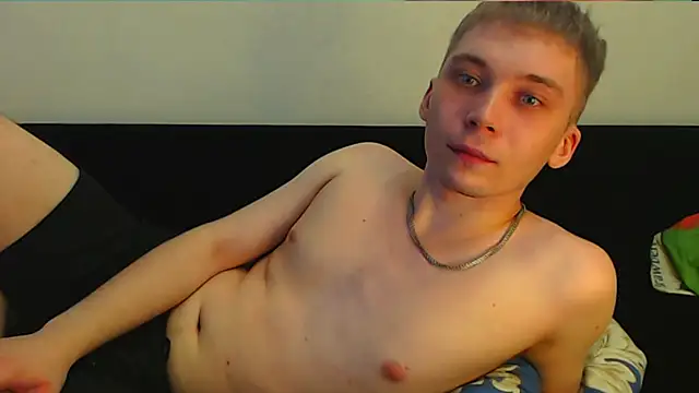 Snapshot of __sugarrebit chatting on February 7, 12:39 pm   sugarrebit online show from February 7, 12:39 pm