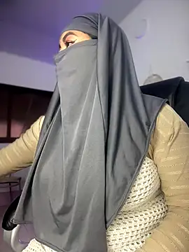 jazmin anbar online show from April 8, 10:15 am