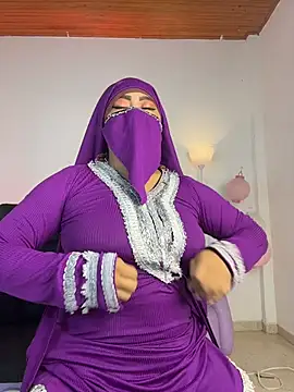 Snapshot of jazmin_anbar chatting on May 15, 10:06 pm jazmin anbar online show from May 15, 10:06 pm