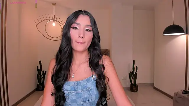 BellaCarteer  online show from April 6, 8:21 pm