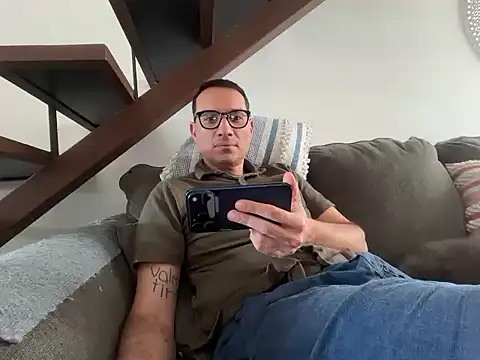 alex ruiz85 online show from June 5, 5:07 pm