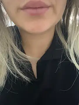 Snapshot of Gamzemm8888 chatting on March 9, 12:20 pm Gamzemm8888 online show from March 9, 12:20 pm