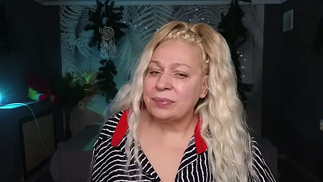 Penelope Pinky online show from January 5, 5:41 pm