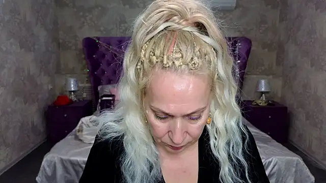 Penelope Pinky online show from January 9, 5:43 pm