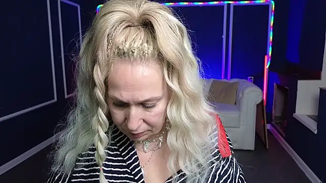 Penelope Pinky online show from January 21, 8:43 pm