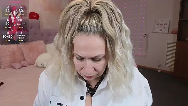 Penelope Pinky online show from February 12, 5:58 pm