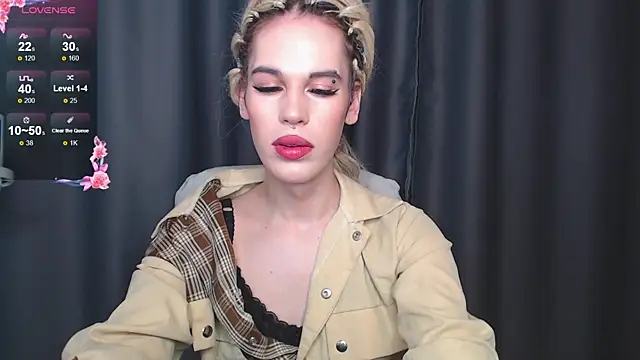 Snapshot of Cassie_Bae chatting on January 8, 2:14 pm Cassie Bae online show from January 8, 2:14 pm