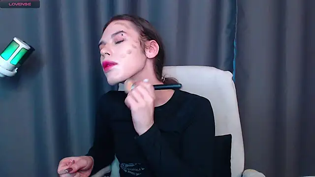 Snapshot of Cassie_Bae chatting on February 2, 1:52 pm Cassie Bae online show from February 2, 1:52 pm