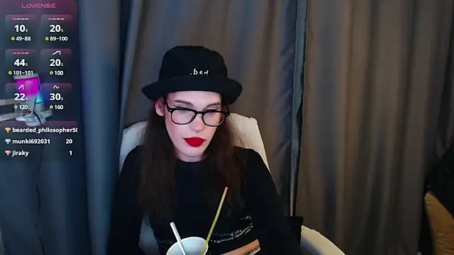 Snapshot of Cassie_Bae chatting on March 5, 10:54 pm Cassie Bae online show from March 5, 10:54 pm