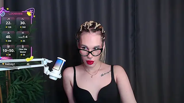 Snapshot of Cassie_Bae chatting on December 21, 8:54 am Cassie Bae online show from December 21, 8:54 am