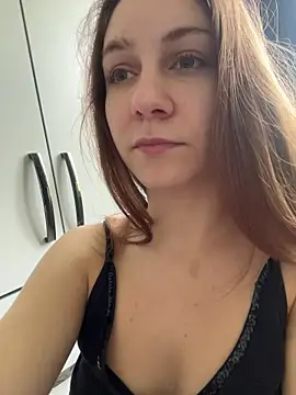 Snapshot of mi_michelle chatting on May 7, 6:41 am mi michelle online show from May 7, 6:41 am