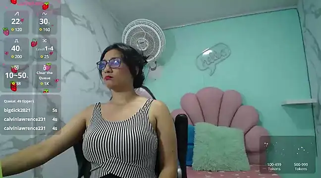 Snapshot of karime_sexygirl chatting on January 25, 5:30 pm karime sexygirl online show from January 25, 5:30 pm