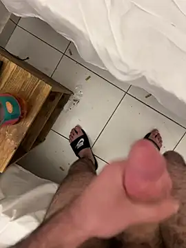 hamoo23p online show from February 1, 3:32 pm