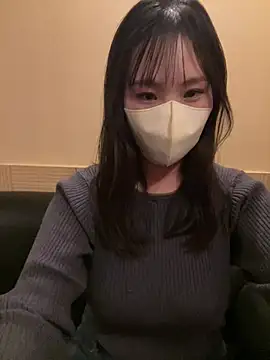 Snapshot of oji_oji123 chatting on March 10, 10:26 am oji oji123 online show from March 10, 10:26 am