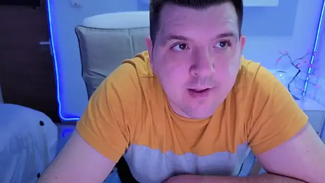 Snapshot of JasonJacks chatting on April 18, 3:49 pm JasonJacks online show from April 18, 3:49 pm
