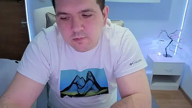 Snapshot of JasonJacks chatting on May 2, 5:12 am JasonJacks online show from May 2, 5:12 am