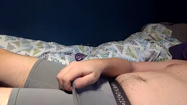 Snapshot of AndysBigOne chatting on November 6, 8:43 pm AndysBigOne online show from November 6, 8:43 pm