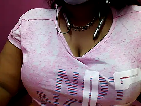 Snapshot of Tamilsathya2024 chatting on February 12, 4:33 pm Tamilsathya2024 online show from February 12, 4:33 pm