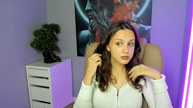 Snapshot of MariaNorma chatting on December 17, 8:12 am MariaNorma online show from December 17, 8:12 am