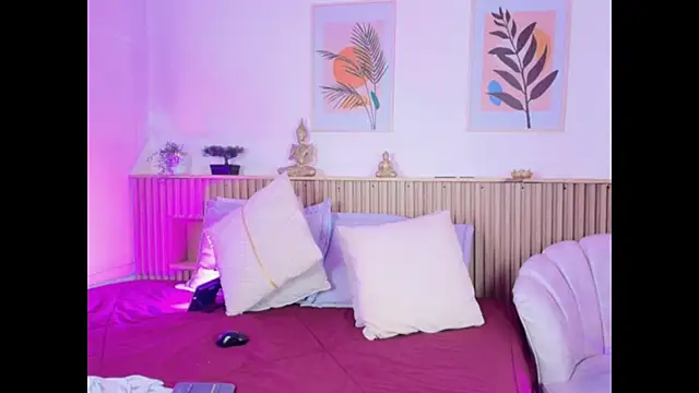 Snapshot of EmmaJhonnsson chatting on March 8, 8:46 pm EmmaJhonnsson online show from March 8, 8:46 pm