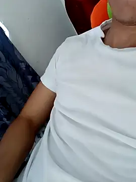 Snapshot of AlexP457 chatting on December 15, 10:15 pm AlexP457 online show from December 15, 10:15 pm