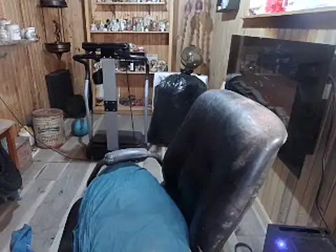 Snapshot of BrookeRides chatting on January 19, 11:21 pm BrookeRides online show from January 19, 11:21 pm