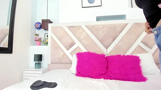 hotmature1 online show from February 7, 11:03 am