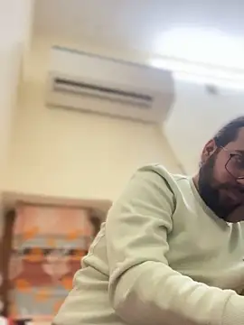 Arsh Loves Luv online show from December 29, 5:22 pm