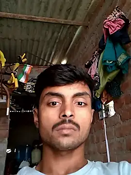 Snapshot of Suraj223kumar chatting on October 27, 7:34 am Suraj223kumar online show from October 27, 7:34 am