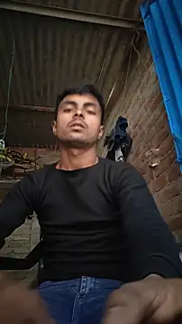 Snapshot of Suraj223kumar chatting on December 1, 9:03 am Suraj223kumar online show from December 1, 9:03 am