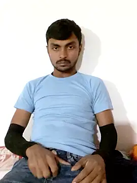 Snapshot of Suraj223kumar chatting on December 20, 10:11 am Suraj223kumar online show from December 20, 10:11 am