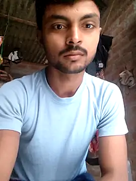 Snapshot of Suraj223kumar chatting on June 5, 12:50 am Suraj223kumar online show from June 5, 12:50 am