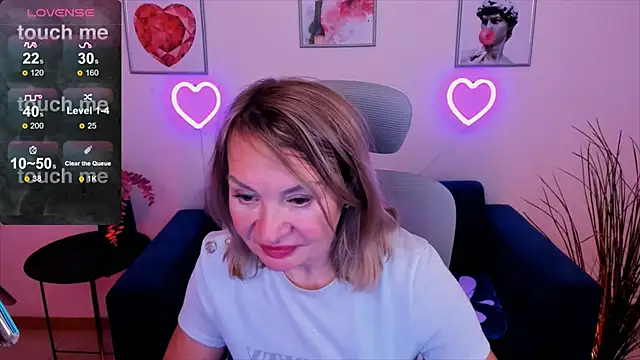 Snapshot of RosalindaFortuna chatting on January 14, 11:31 am RosalindaFortuna online show from January 14, 11:31 am