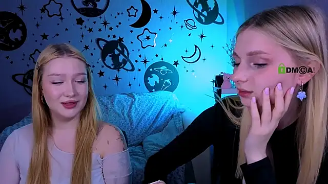 Snapshot of playful_sophie chatting on May 28, 7:11 pm playful sophie online show from May 28, 7:11 pm