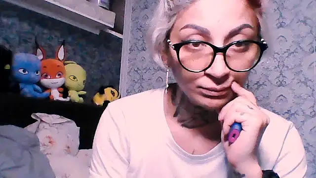 Lucky Deniz online show from November 21, 9:57 pm