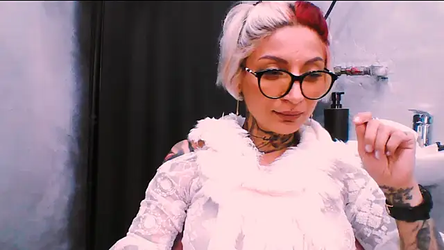 Lucky Deniz online show from November 22, 11:31 am