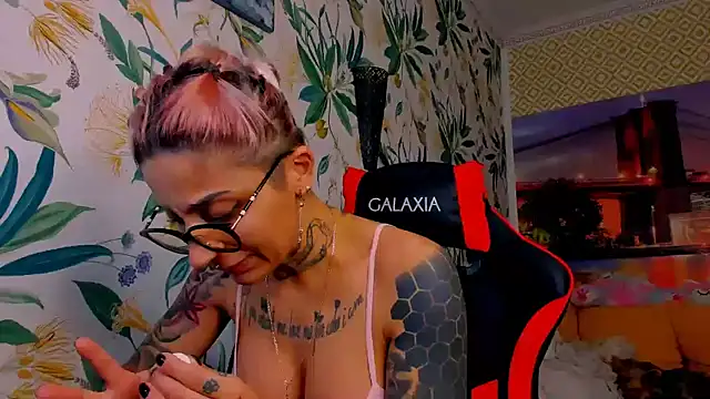 Lucky Deniz online show from December 15, 9:08 pm